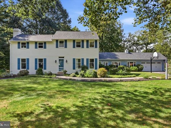 4 GINGERWOOD ROAD, MALVERN, PA 19355