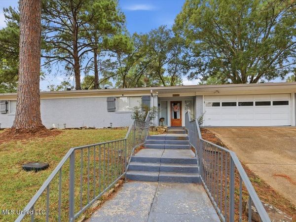 1435 Kimwood Drive, Jackson, MS 39211