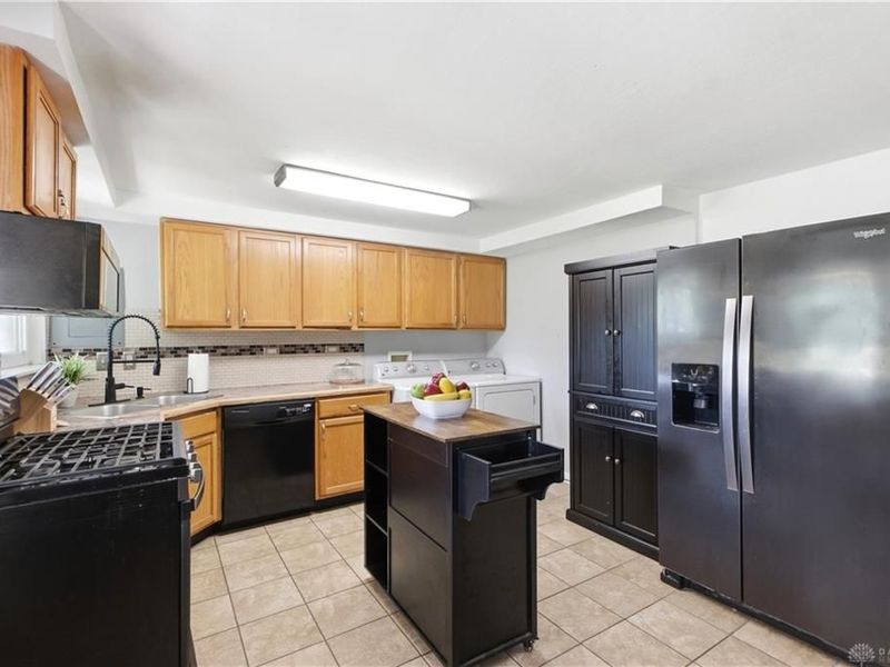 2272 Bushwick Drive, West Carrollton, OH 45439 Photo 11