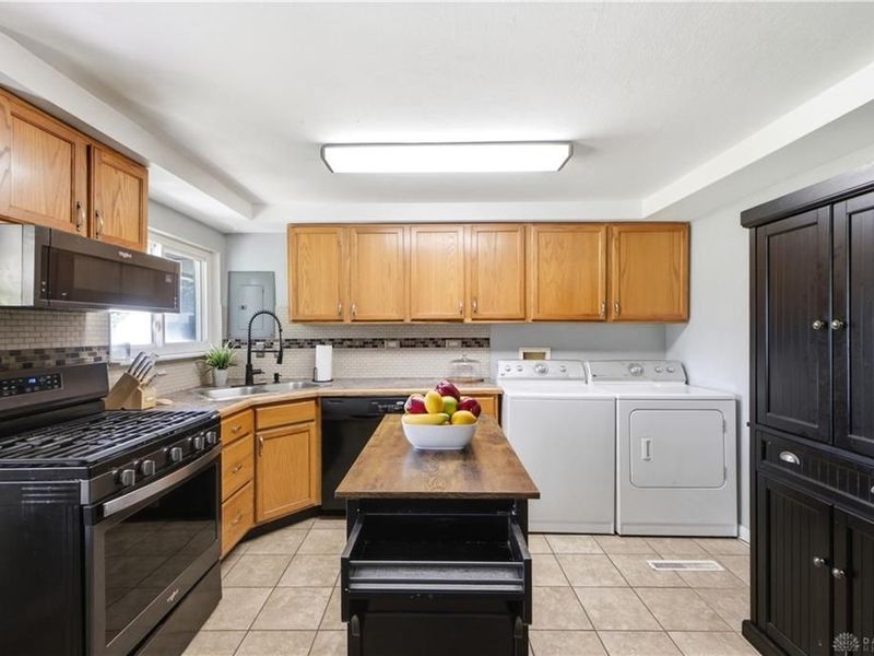 2272 Bushwick Drive, West Carrollton, OH 45439 Photo 13