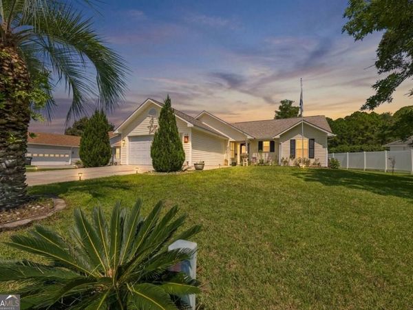 20 Lakefront Drive, St. Marys, GA 31558