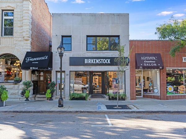 20 W Jefferson Avenue , Unit 2, Naperville, IL 60540