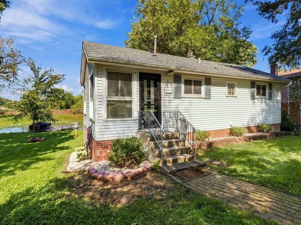 9812 271st AVENUE, Trevor, WI 53179