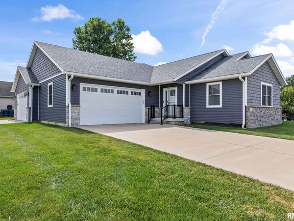 600 Burberry Lane, Rochester, IL 62563