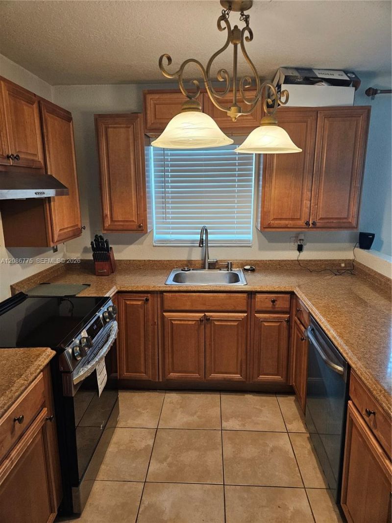 110 NW 9th Ave, South Bay, FL 33493 Photo