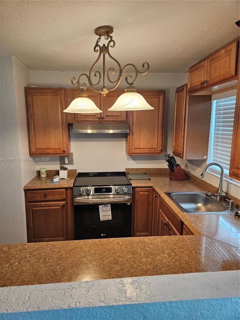 110 NW 9th Ave, South Bay, FL 33493 Photo