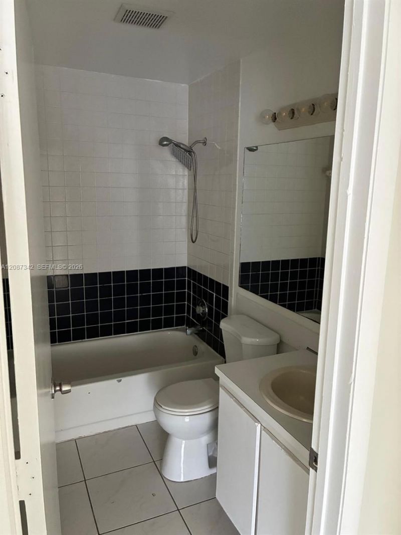5023 E Society Pl E, Unit I, West Palm Beach, FL 33415 Photo