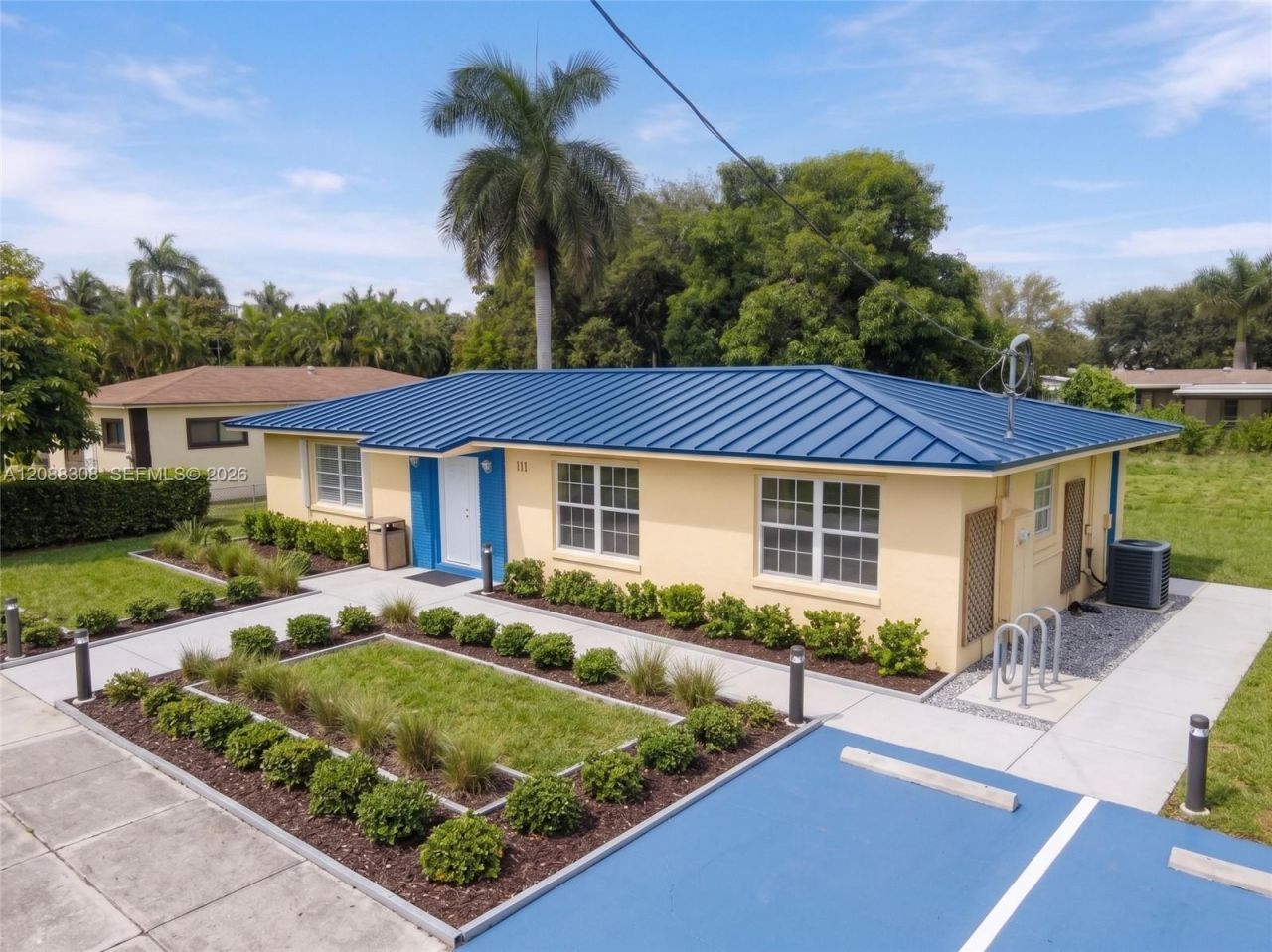 8700 NW 5th Ave, El Portal, FL 33150 Photo