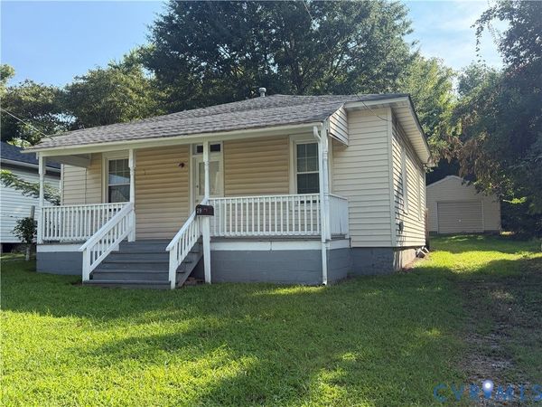 29 Spring Street, Petersburg, VA 23803