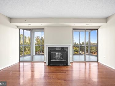 19355 CYPRESS RIDGE TERRACE, Unit 210, LEESBURG, VA 20176