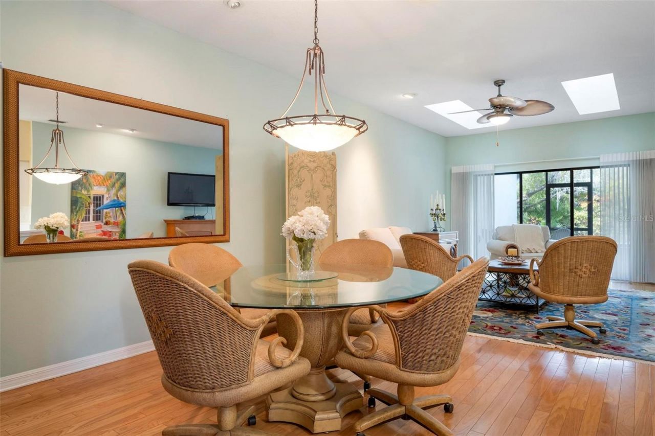 2794 Moss Oak Drive, Unit 2, Sarasota, FL 34231 Photo