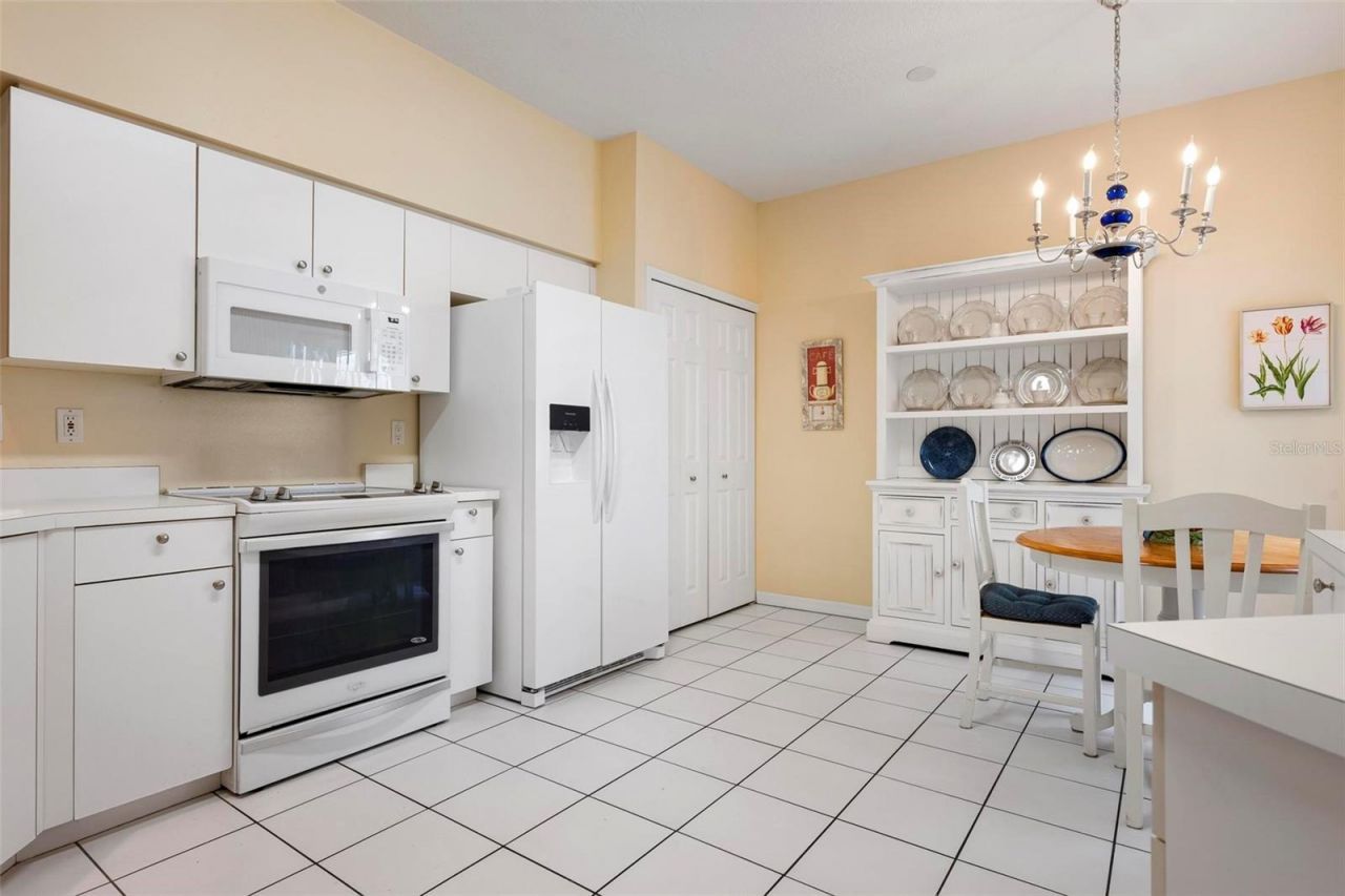 2794 Moss Oak Drive, Unit 2, Sarasota, FL 34231 Photo