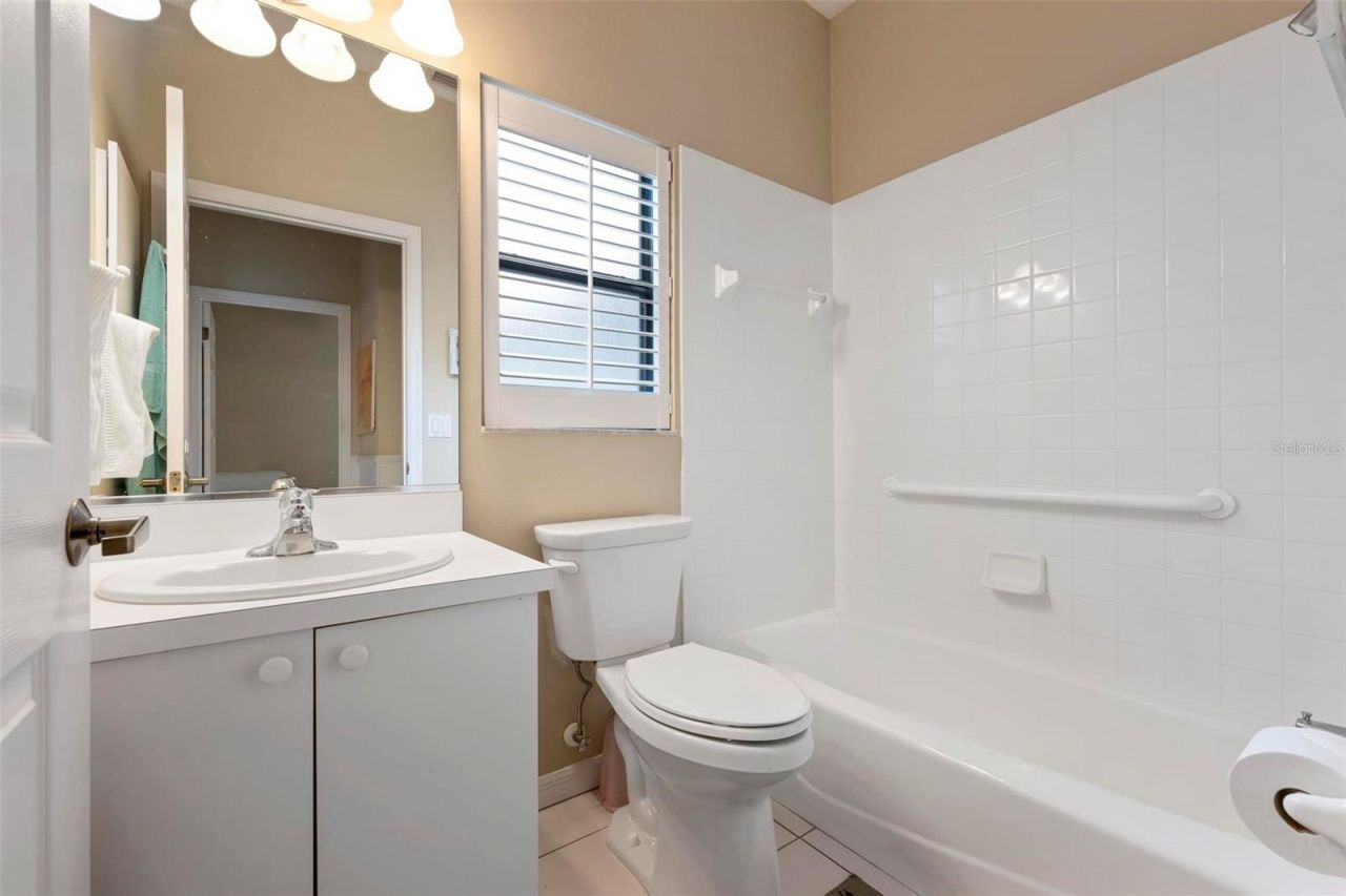 2794 Moss Oak Drive, Unit 2, Sarasota, FL 34231 Photo