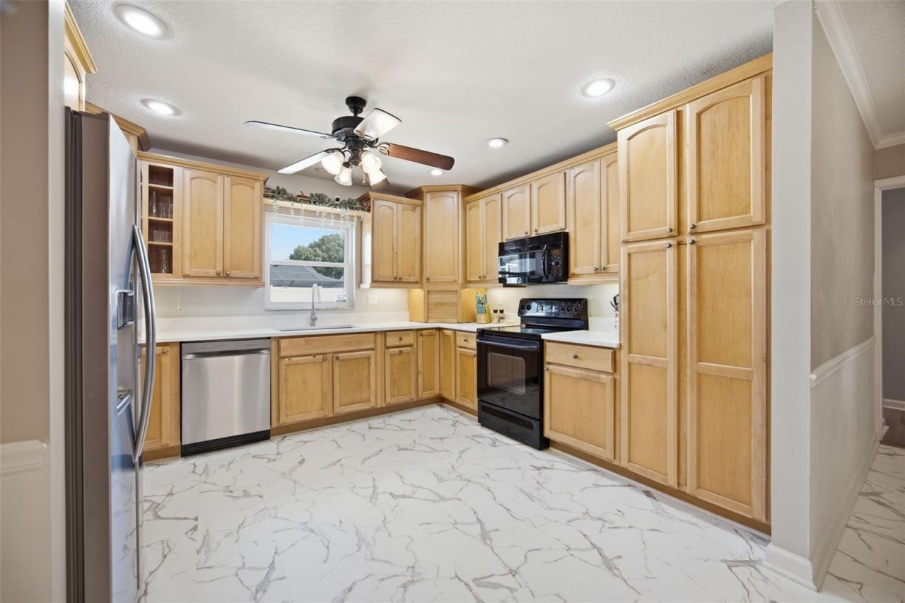 104 Mitchell Drive, Brandon, FL 33511 Photo