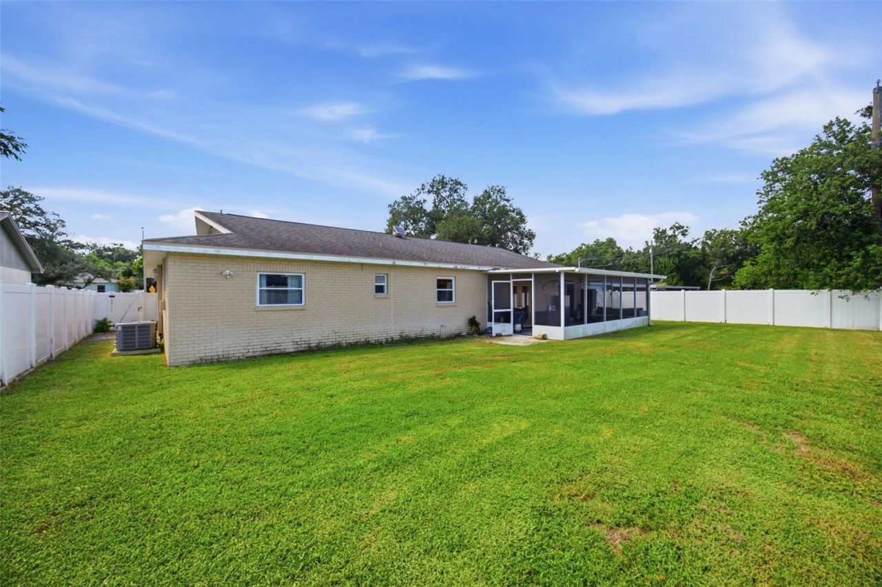 104 Mitchell Drive, Brandon, FL 33511 Photo