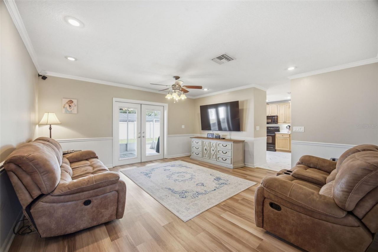 104 Mitchell Drive, Brandon, FL 33511 Photo