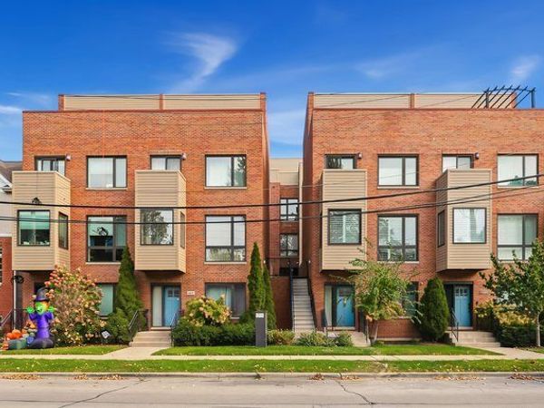 645 Custer Avenue, Unit 403, Evanston, IL 60202