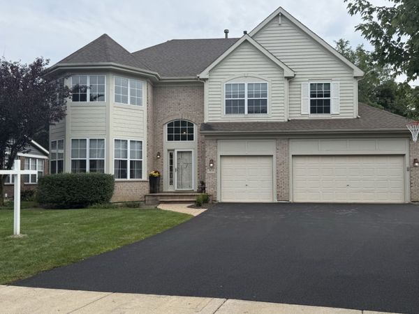 573 Crooked Stick Court , Vernon Hills, IL 60061