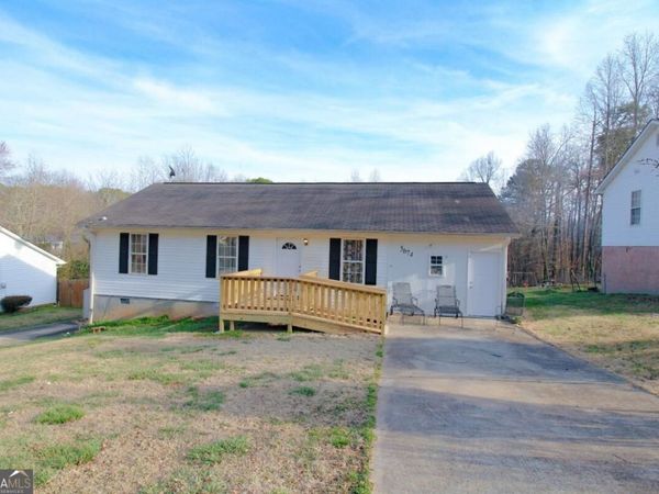 5674 Maiden Lane, Lula, GA 30554