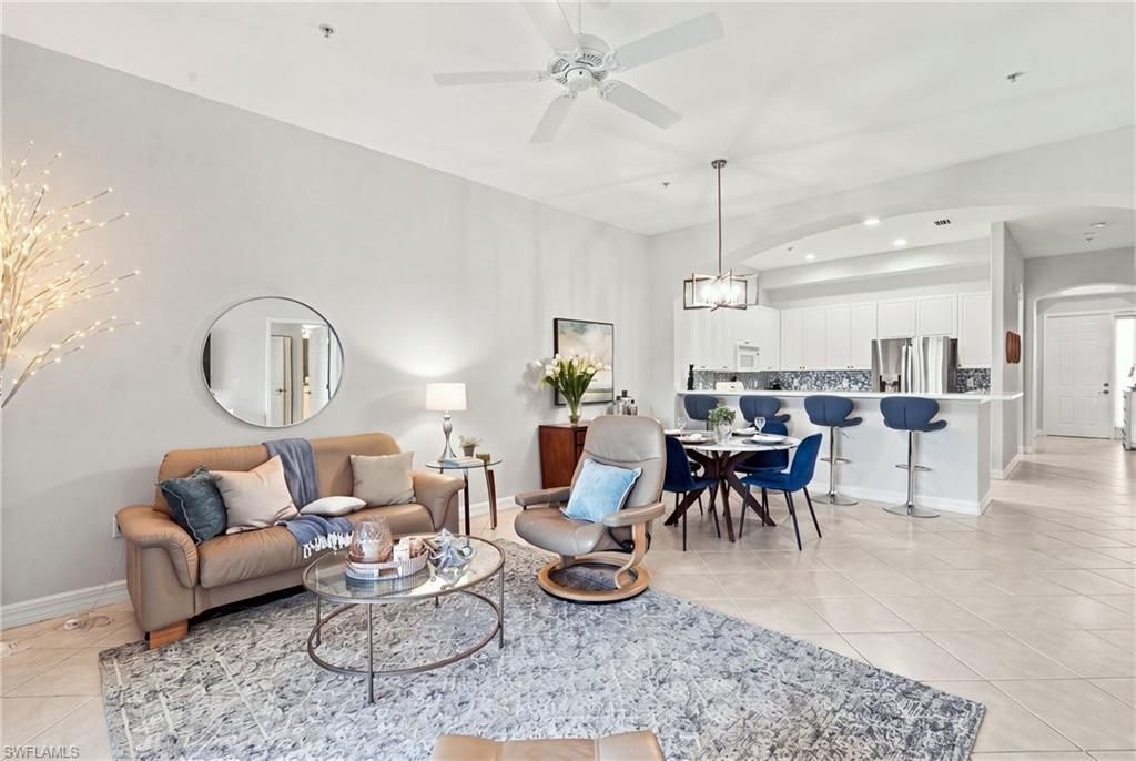 1112 Manor Lake Dr, Unit 202, Naples, FL 34110 Photo