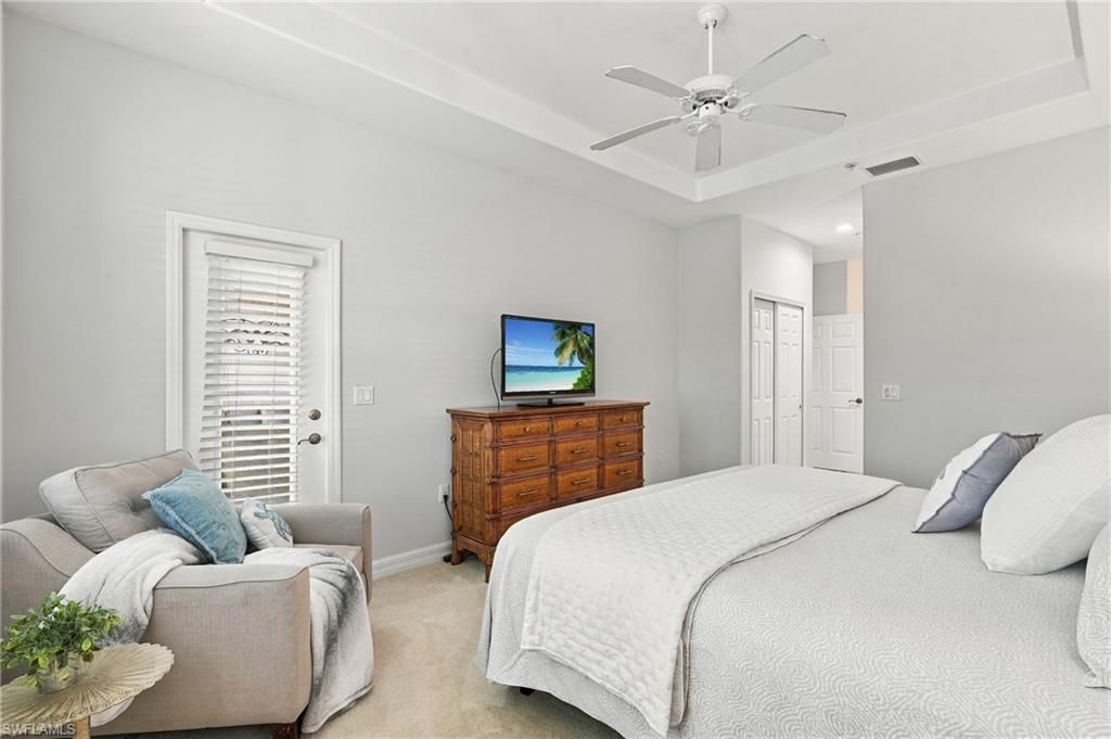 1112 Manor Lake Dr, Unit 202, Naples, FL 34110 Photo