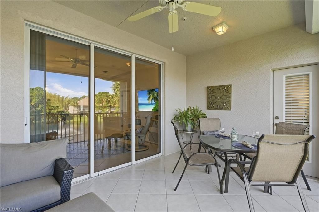 1112 Manor Lake Dr, Unit 202, Naples, FL 34110 Photo