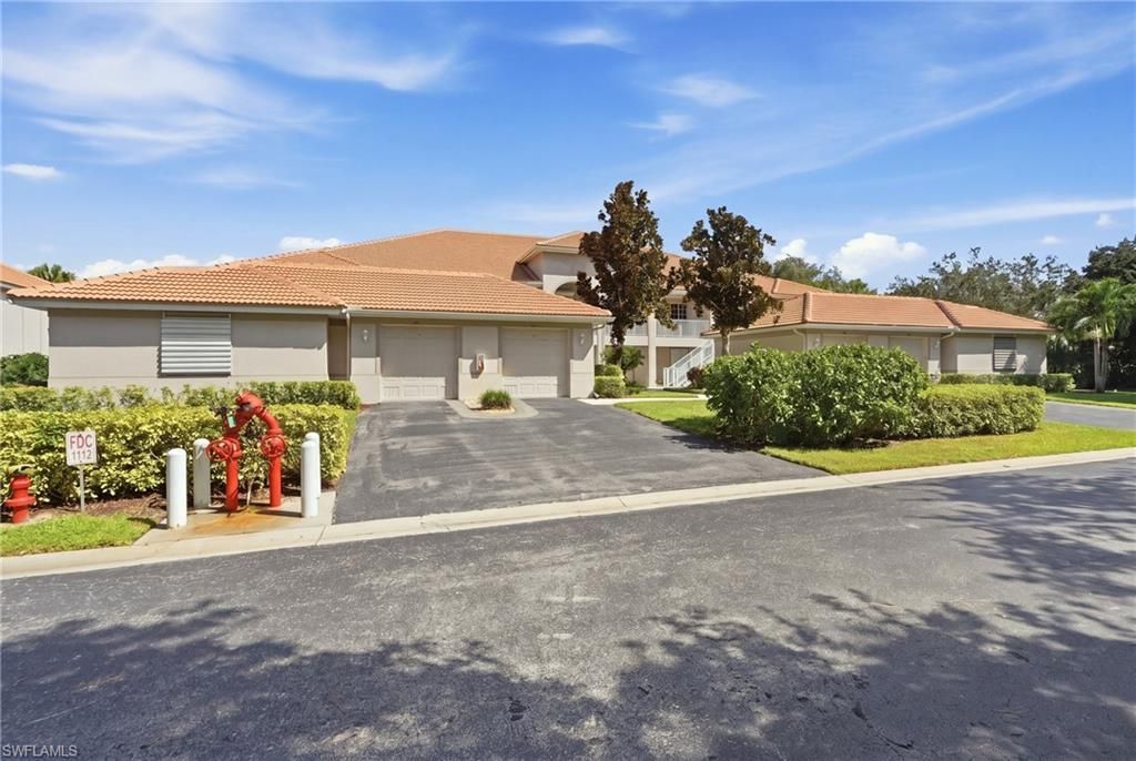 1112 Manor Lake Dr, Unit 202, Naples, FL 34110 Photo