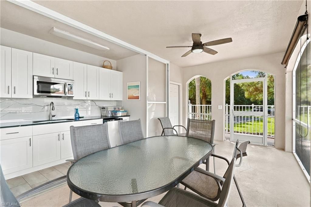1112 Manor Lake Dr, Unit 202, Naples, FL 34110 Photo