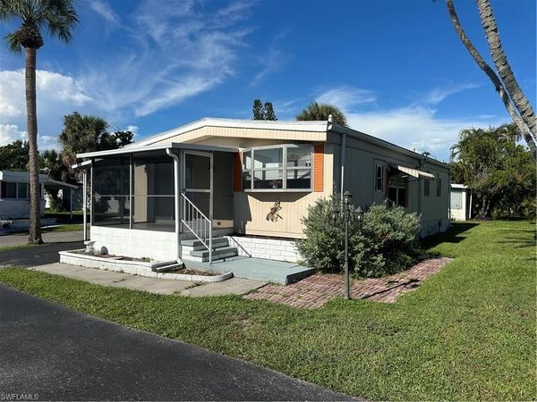1100 University PKWY, Unit 15, SARASOTA, FL 34234