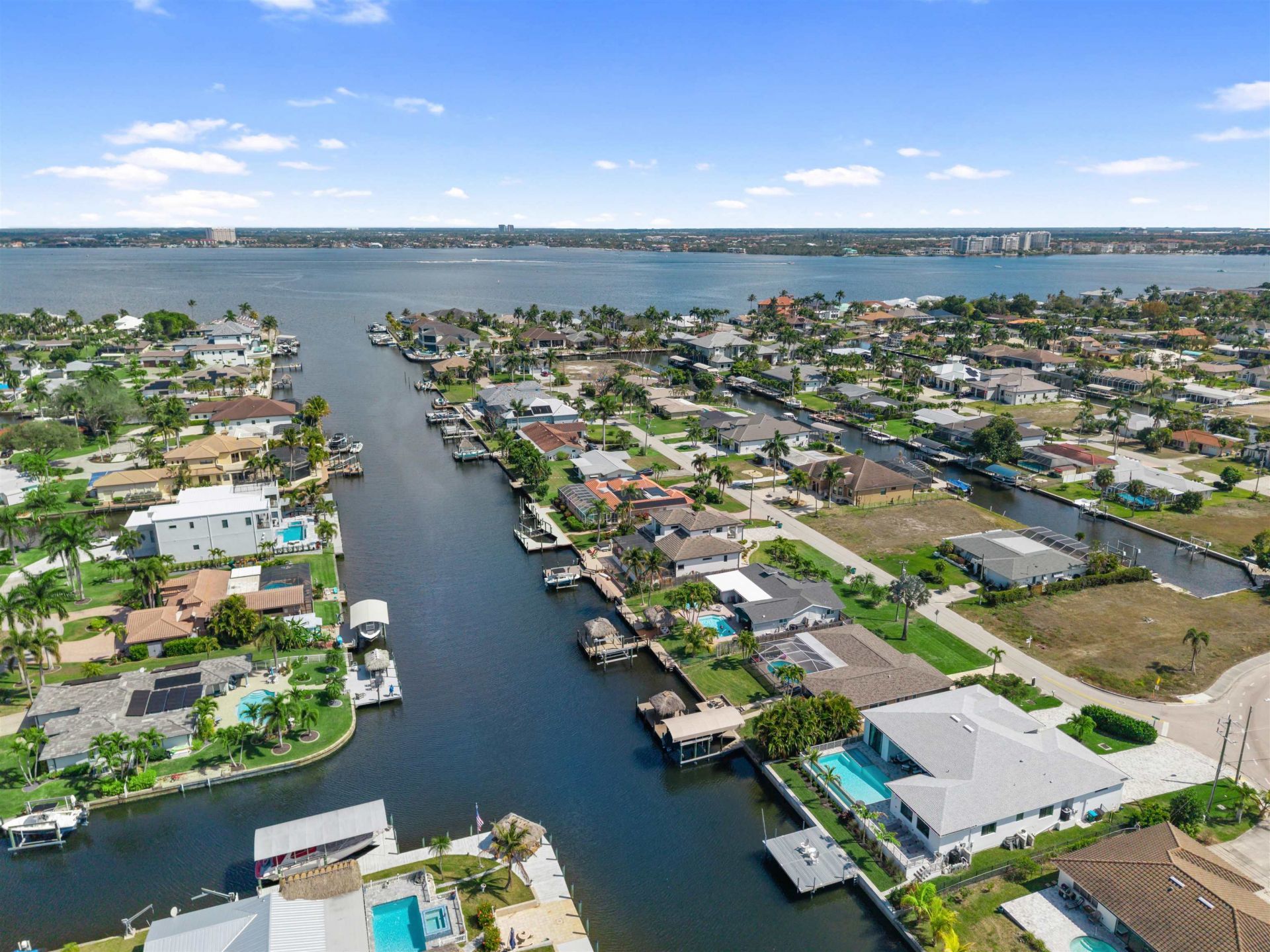 1021 Lucerne Pkwy, Cape Coral, FL 33904 Photo