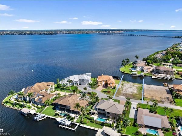 799 Cypress Lake Cir, Fort Myers, FL 33919