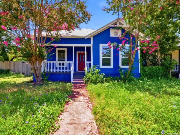 112 Avenue B, Converse, TX 78109