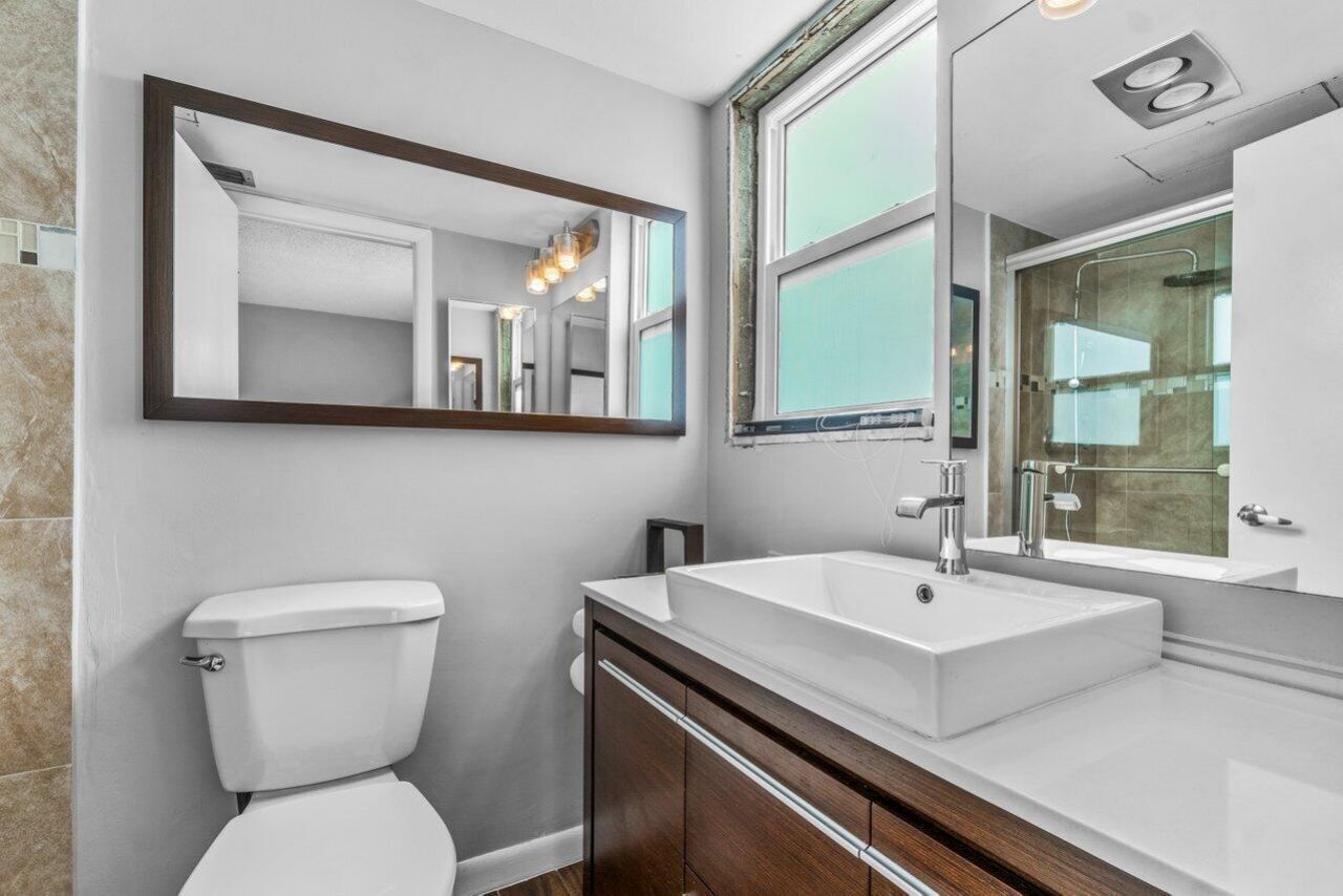 2037 S Seacrest Boulevard, Unit B, Boynton Beach, FL 33435 Photo