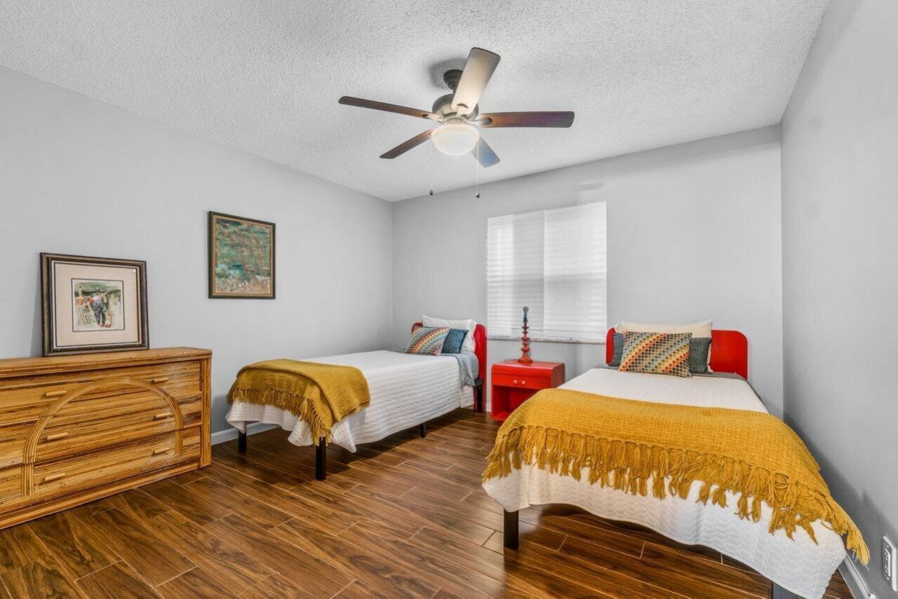 2037 S Seacrest Boulevard, Unit B, Boynton Beach, FL 33435 Photo