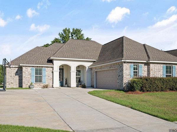 21049 High Plains Dr, Zachary, LA 70791