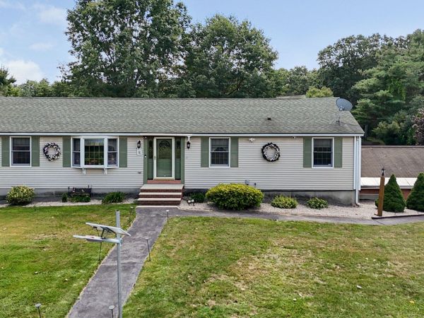 15 Jefferson Road, Dracut, MA 01826