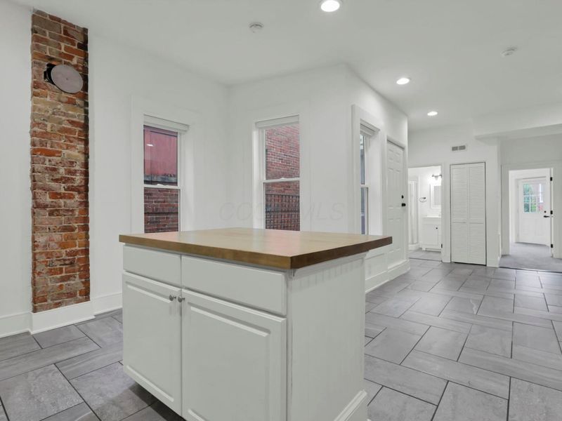 1687 Oak Street, Unit 1685, Columbus, OH 43205 Photo 16