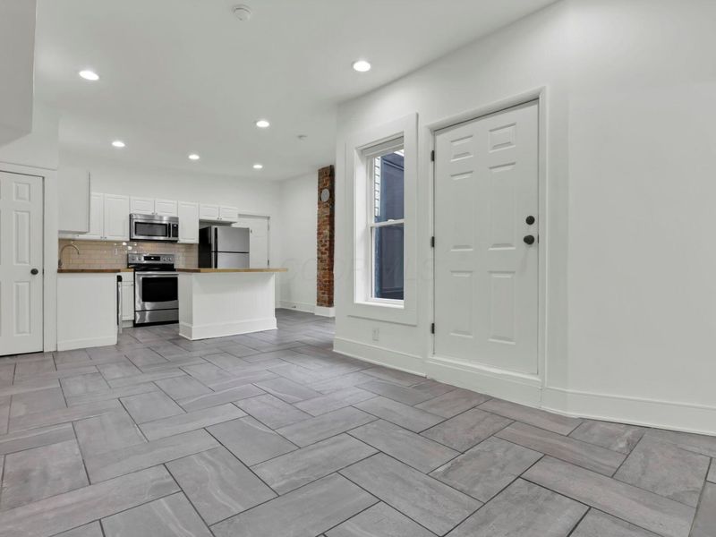 1687 Oak Street, Unit 1685, Columbus, OH 43205 Photo 8