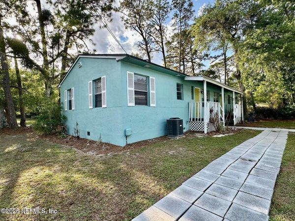 93 LEWIS Street, Atlantic Beach, FL 32233