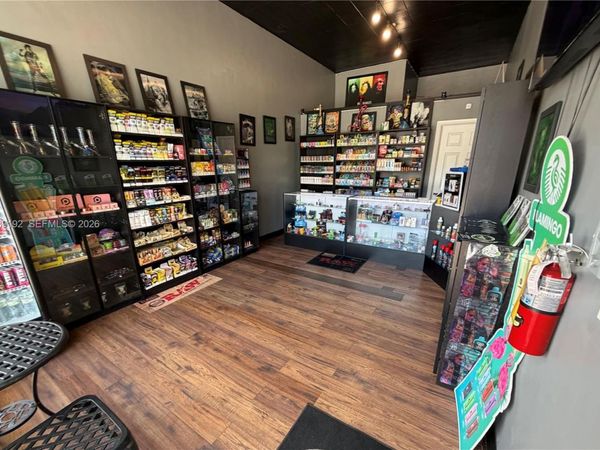12540 NE 7TH, North Miami, FL 33161