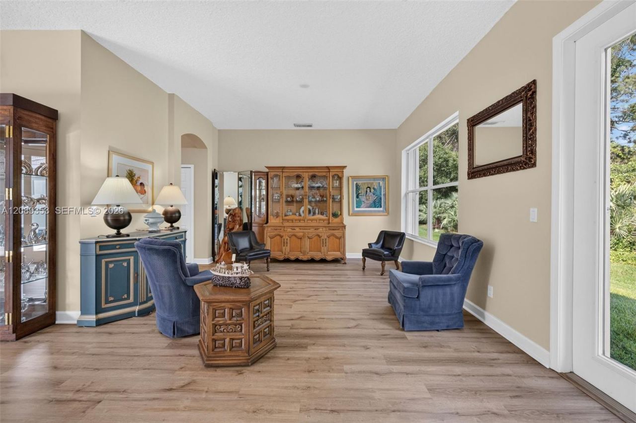 619 SW Lake Charles Cir, Port Saint Lucie, FL 34986 Photo