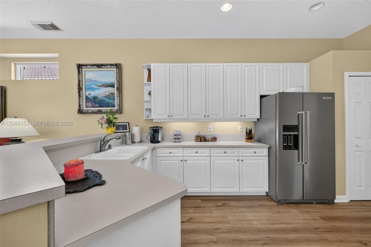 619 SW Lake Charles Cir, Port Saint Lucie, FL 34986 Photo