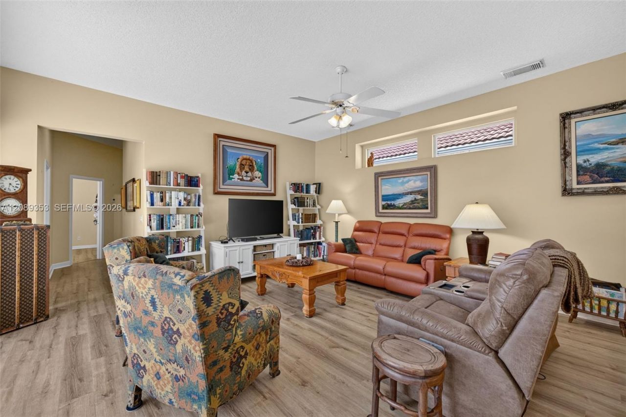619 SW Lake Charles Cir, Port Saint Lucie, FL 34986 Photo