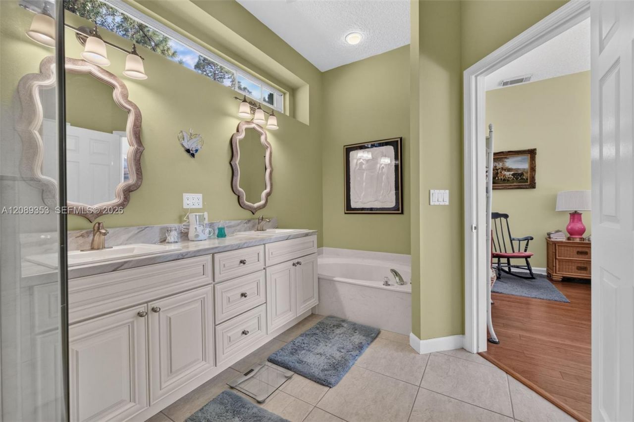 619 SW Lake Charles Cir, Port Saint Lucie, FL 34986 Photo