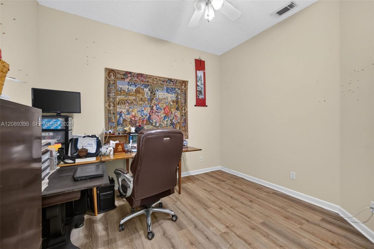 619 SW Lake Charles Cir, Port Saint Lucie, FL 34986 Photo