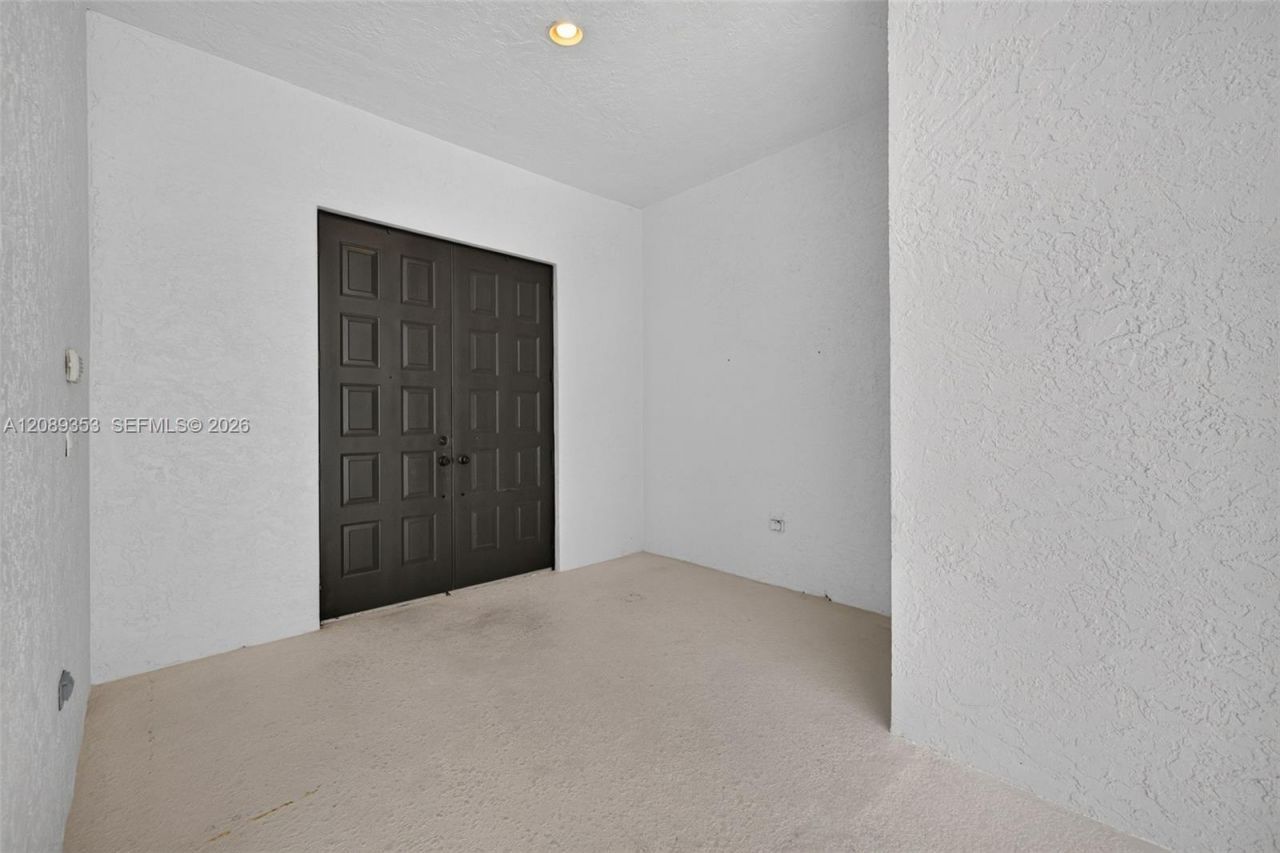 619 SW Lake Charles Cir, Port Saint Lucie, FL 34986 Photo