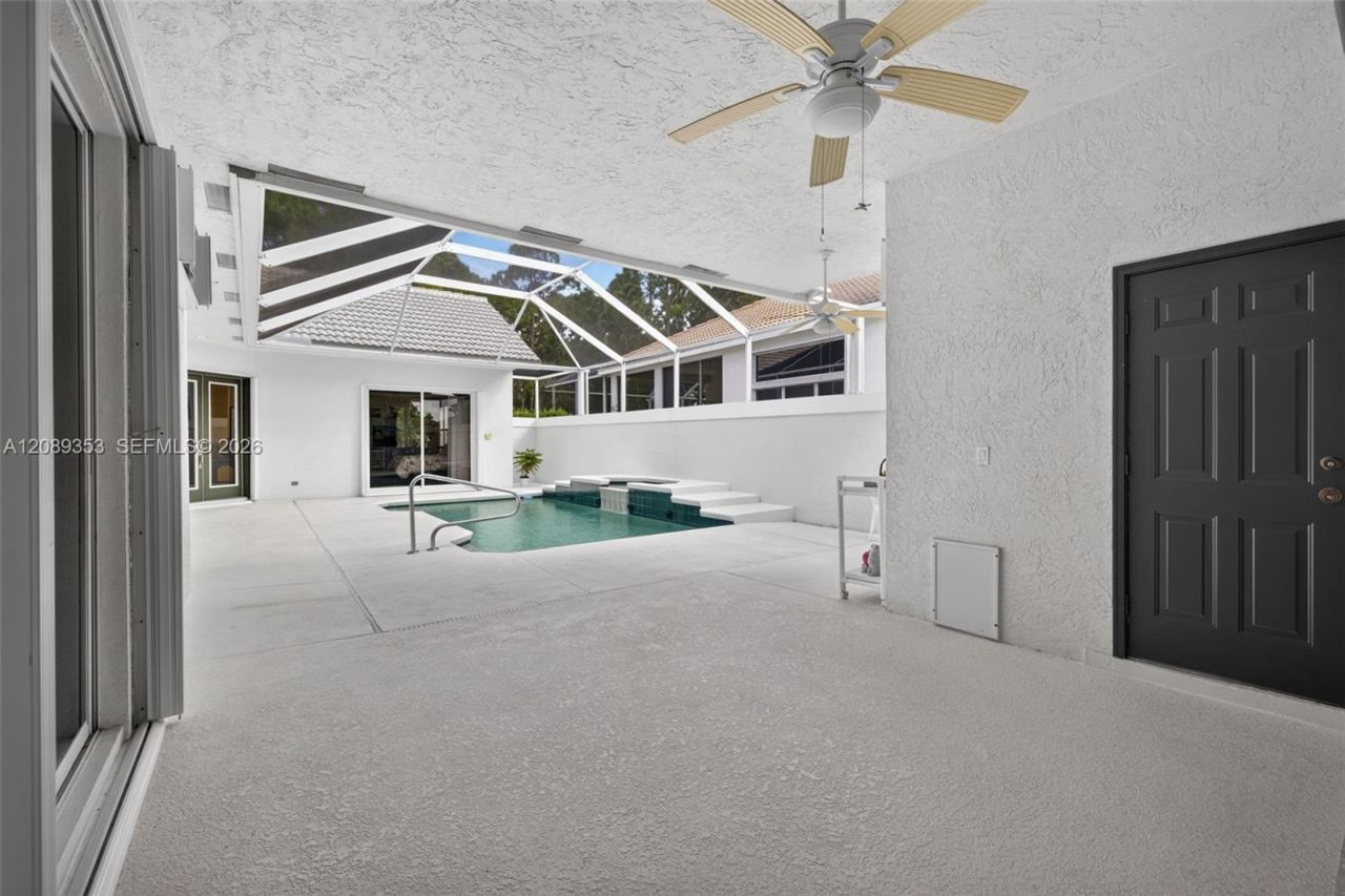 619 SW Lake Charles Cir, Port Saint Lucie, FL 34986 Photo