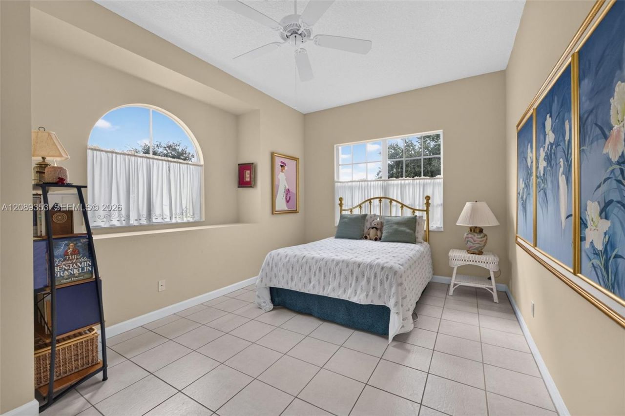 619 SW Lake Charles Cir, Port Saint Lucie, FL 34986 Photo
