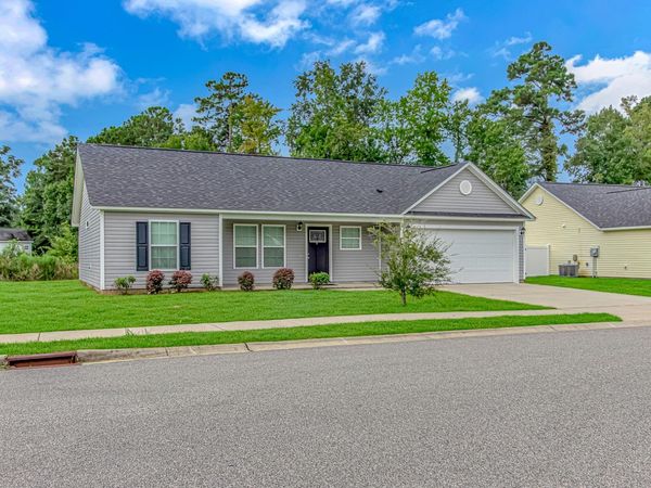 1430 Heirloom Dr., Conway, SC 29527