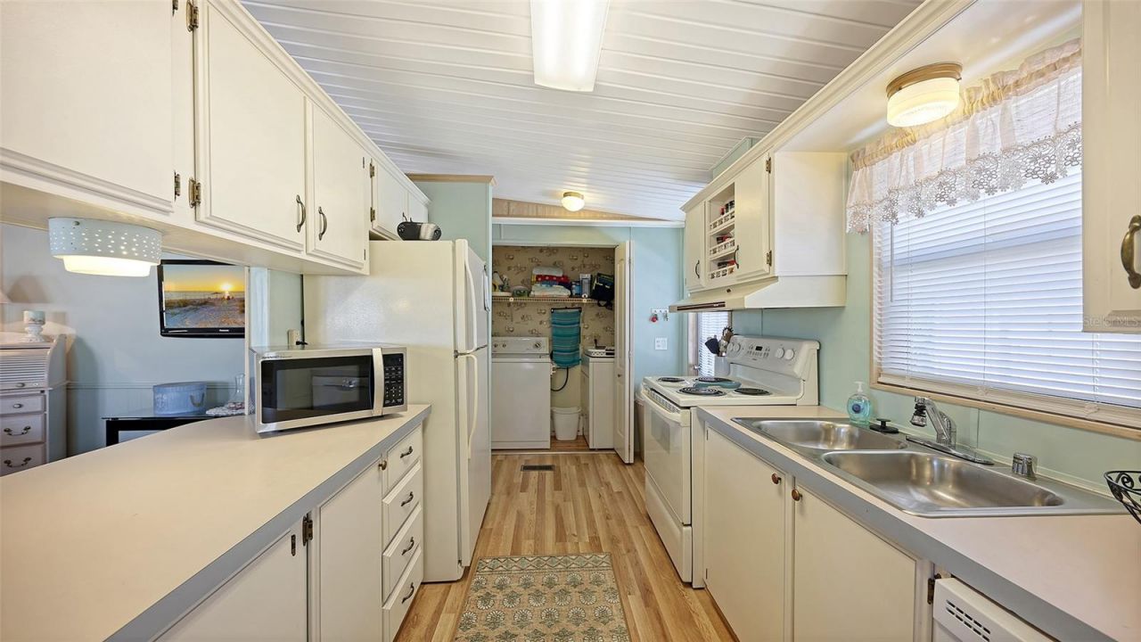 2036 S Mobile Estates Drive, Sarasota, FL 34231 Photo